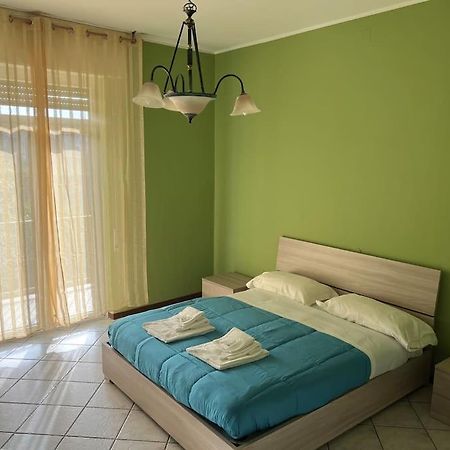 شقة Orio Relax 24H Airport 1 - 3 Minute From Arrival By Bus بيرغامو المظهر الخارجي الصورة